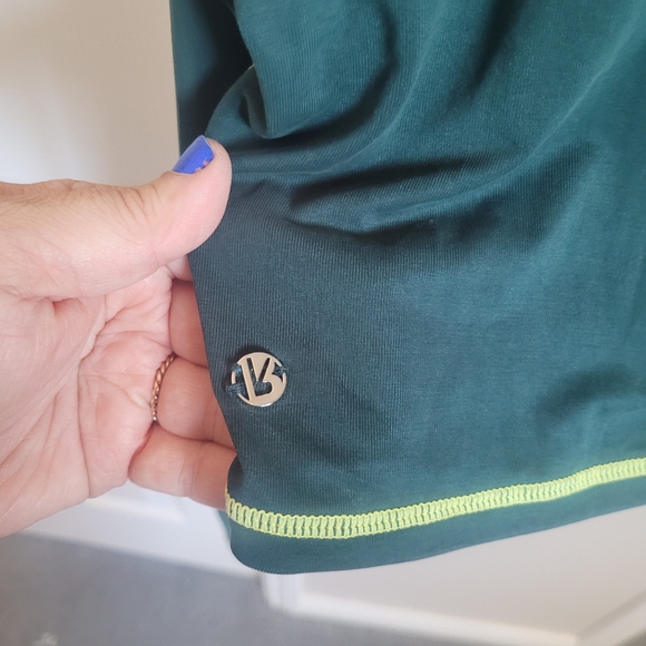 BUFFBUNNY deep teal Roughin' It crop top with thumbholes size XL - Picture 4 of 5